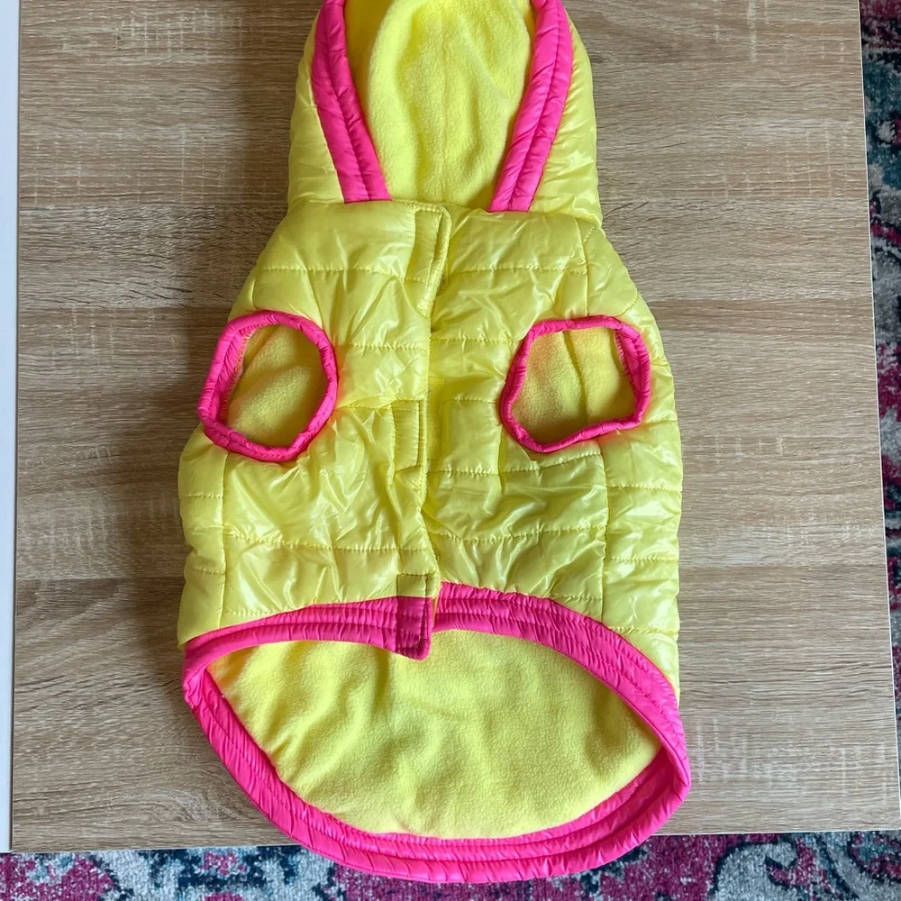 Top Paw yellow puffer